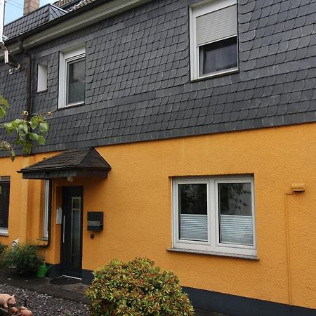 Privatzimmer Haus Gruenewald Solingen Bagian luar foto