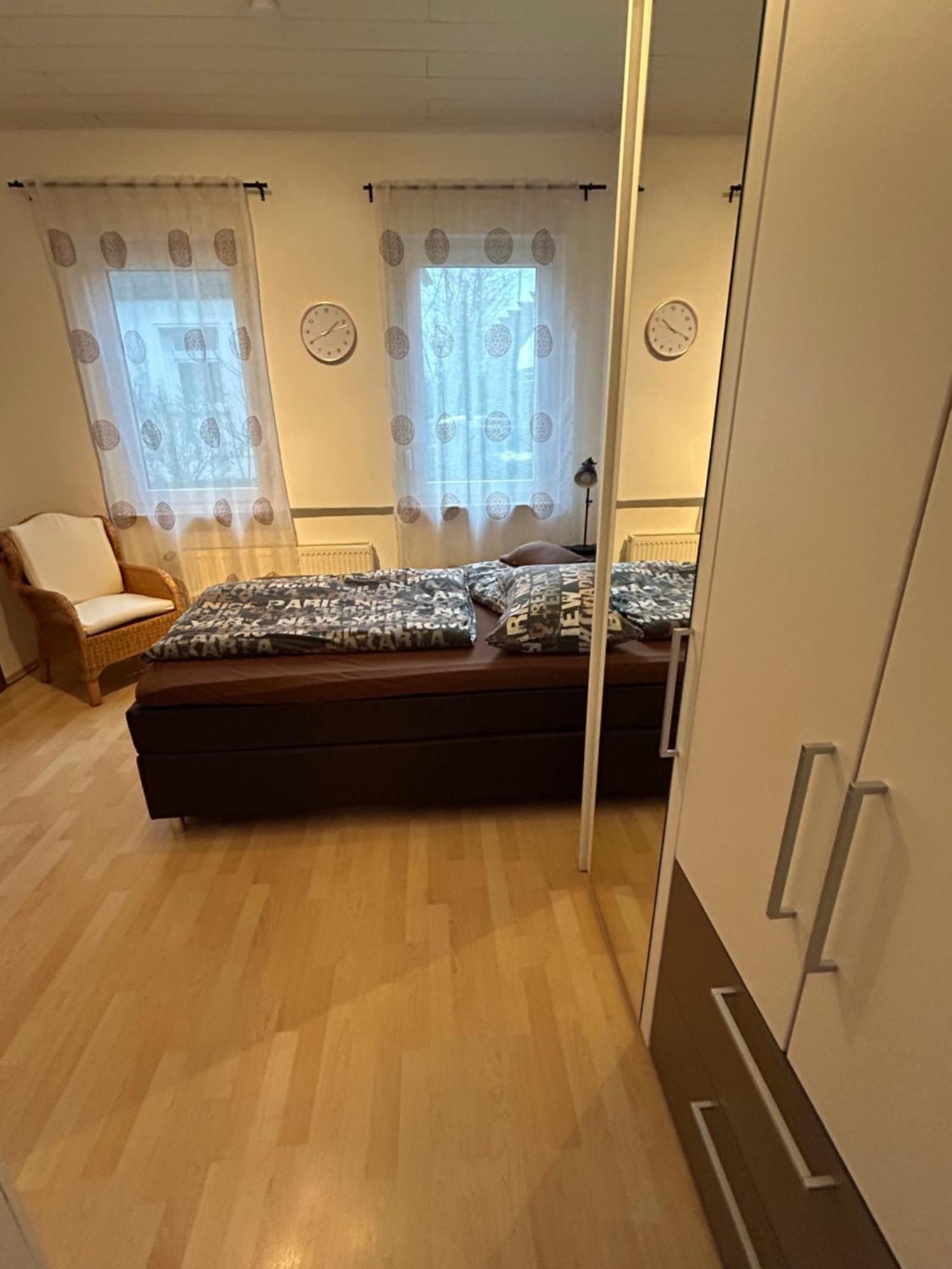 Privatzimmer Haus Gruenewald Solingen Bagian luar foto